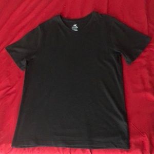Black H&M shirt, in great condition